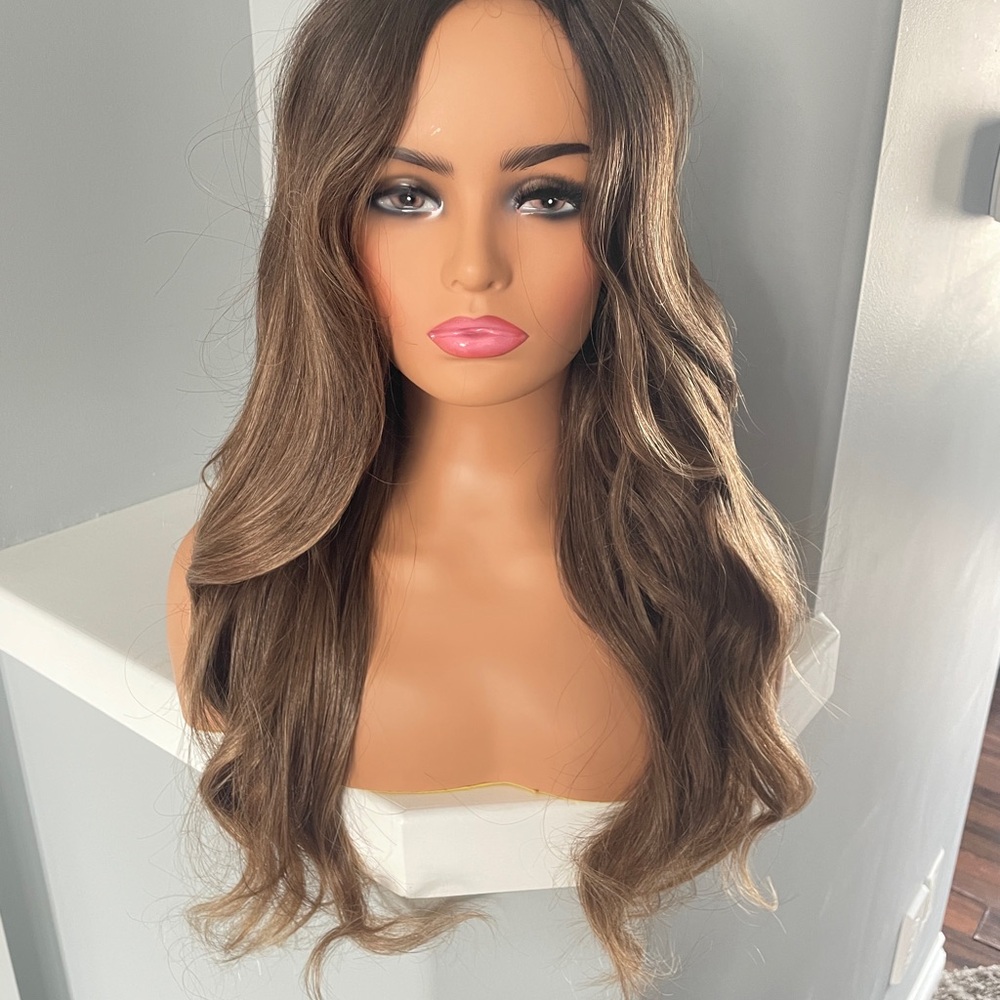 Women’s Long Wavy Synthetic Wig - Brown